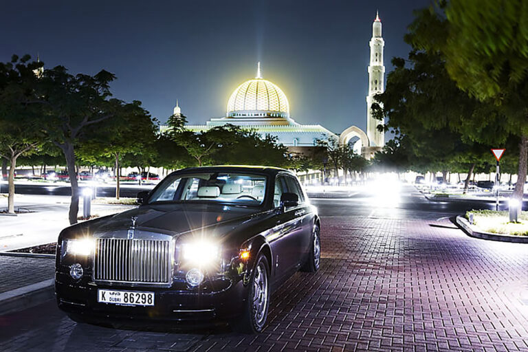 Rolls Royce Phantom , Dubai-Salalah road trip , CARE
, Dubai, UAE, August 31, 2009 (Photo by Thanos Lazopoulos/ITP Images)